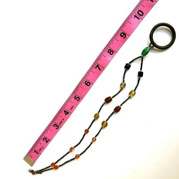 Green open circle beaded pendant necklace - Picture 8 of 9